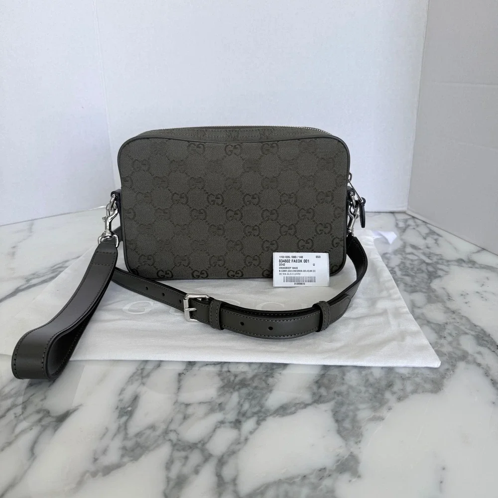 Gucci GG Supreme Canvas Crossbody Messenger Bag Olive Green 634802